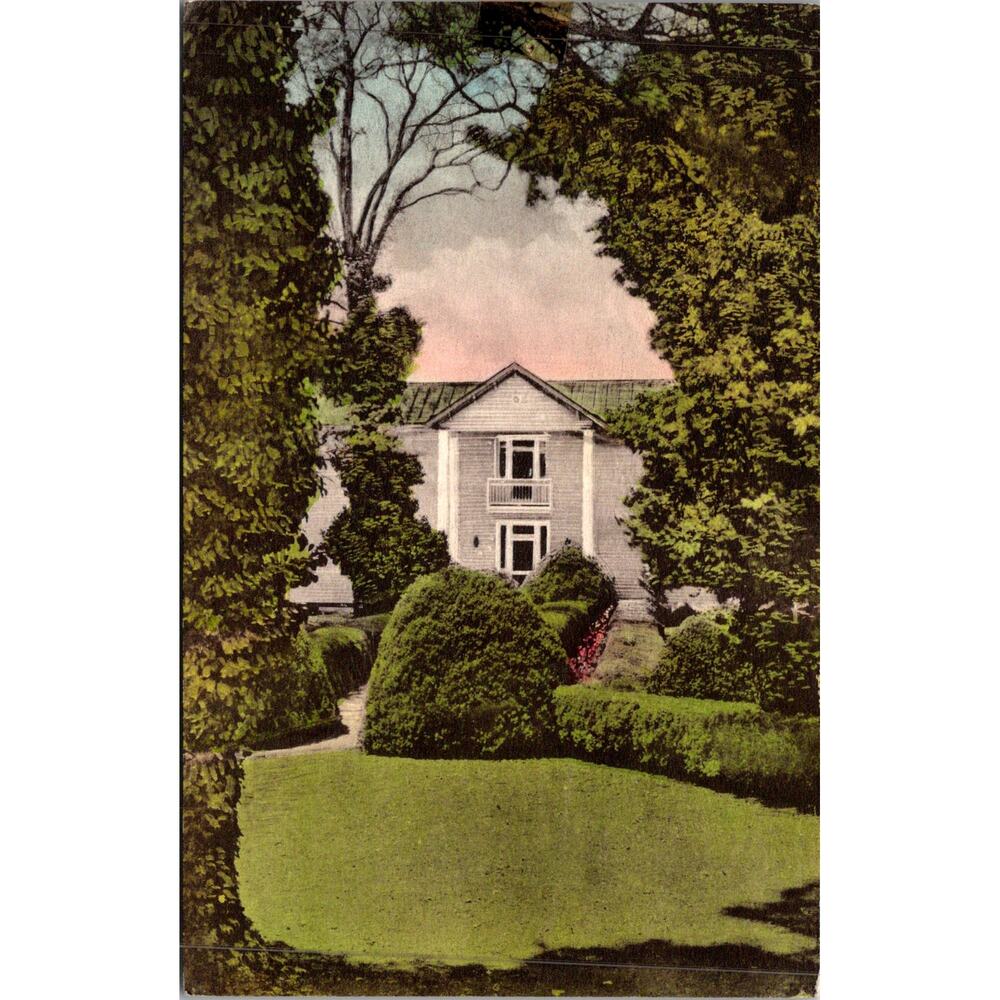 Ash Lawn Home of James Monroe Evergreen Garden Vintage Postcard SP17-17